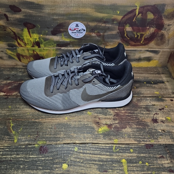 Nike Internationalist KJCRD Jacquard M QS Running Shoes Mens Sz 9.5‎ Black/White main image 5